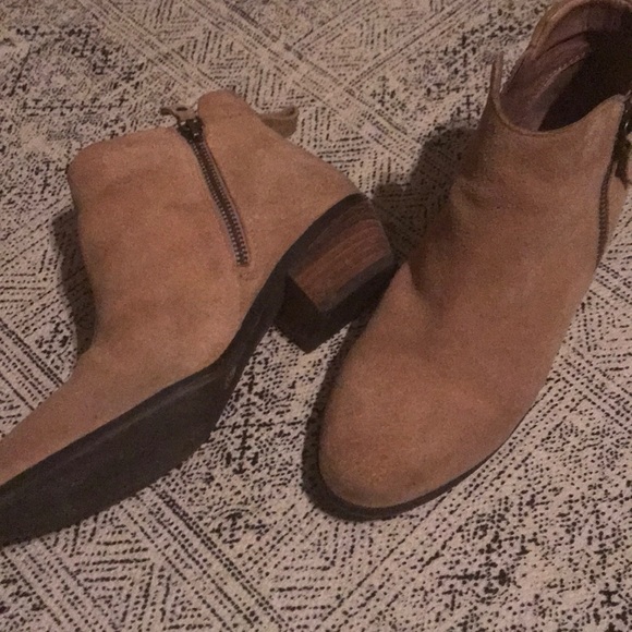 vince camuto flat booties